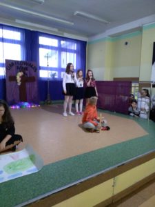 Przedstawienie pt: ,,Mój krzyż”