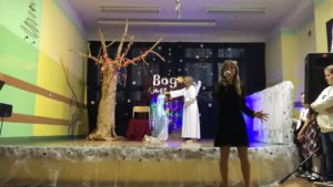 BÓG JEST TU, BÓG JEST TAM , BÓG JEST W KAŻDYM Z NAS…