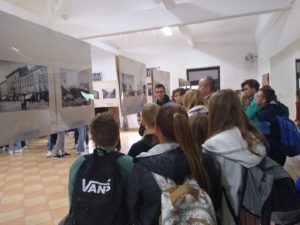 Lekcja historii  inaczej …